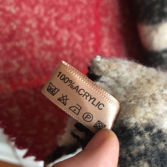 LAON Fashion Red Cream Black Chunky Oversized Soft Acrylic Tassel Scarf - Picture 6 of 7